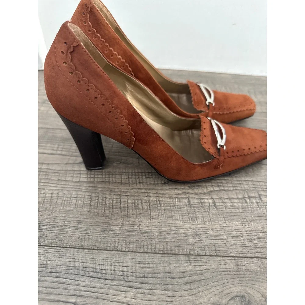 BCBG Paris Brown Suede Loafer Pumps Square Toe Silver Hardware Brogue Heels 8B